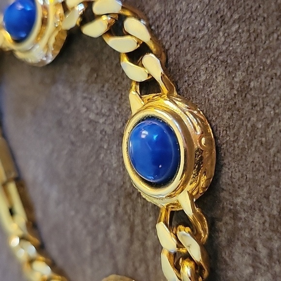 Vtg Blue Cabochon Goldtone Castlecore Curb Chain Bracelet - Picture 5 of 7